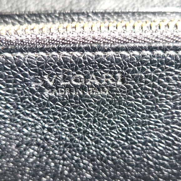 Bvlgari Long Snap Wallet - GUC - Picture 9 of 16